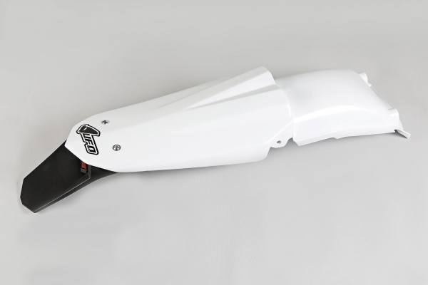 Rear Fender white for Husqvarna CR 125 - CR 250 - WR 125 - WR 250 - WR 300 - TE 250 - TC 310 - TE 310 Rear Fender white for Husqvarna CR 125 - CR 250 - WR 125 - WR 250 - WR 300 - TE 250 - TC 310 - TE 310